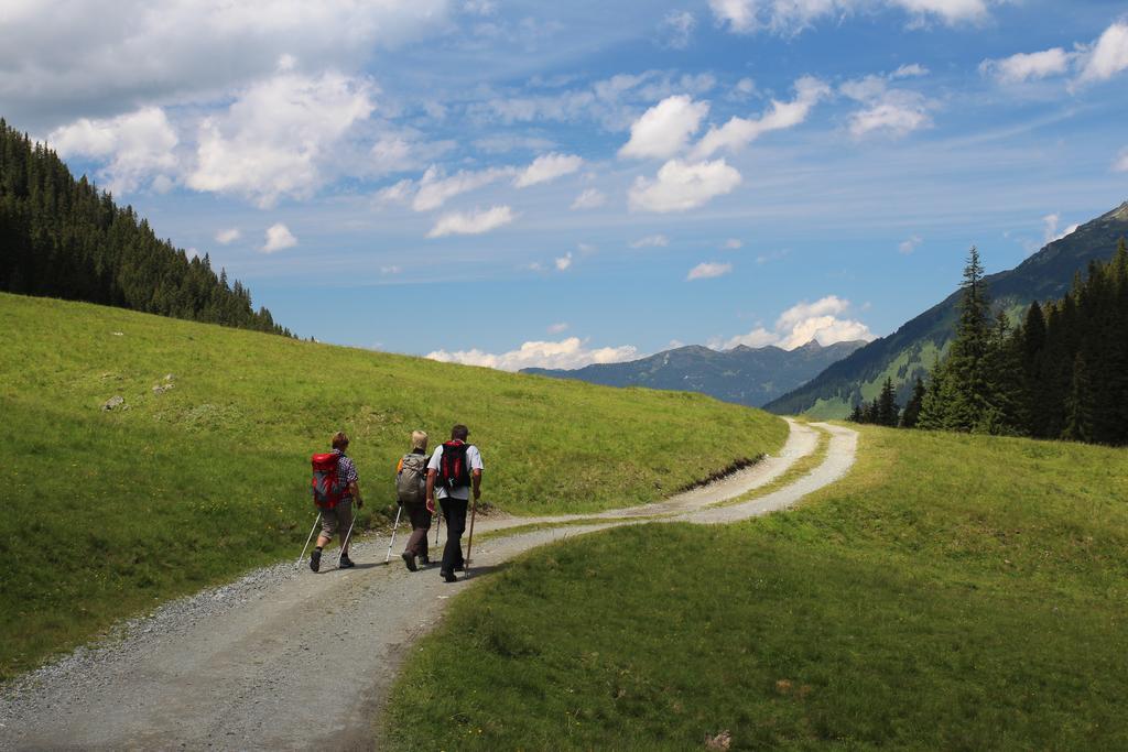 Hotel Bradabella - Montafon Гарделен Екстериор снимка